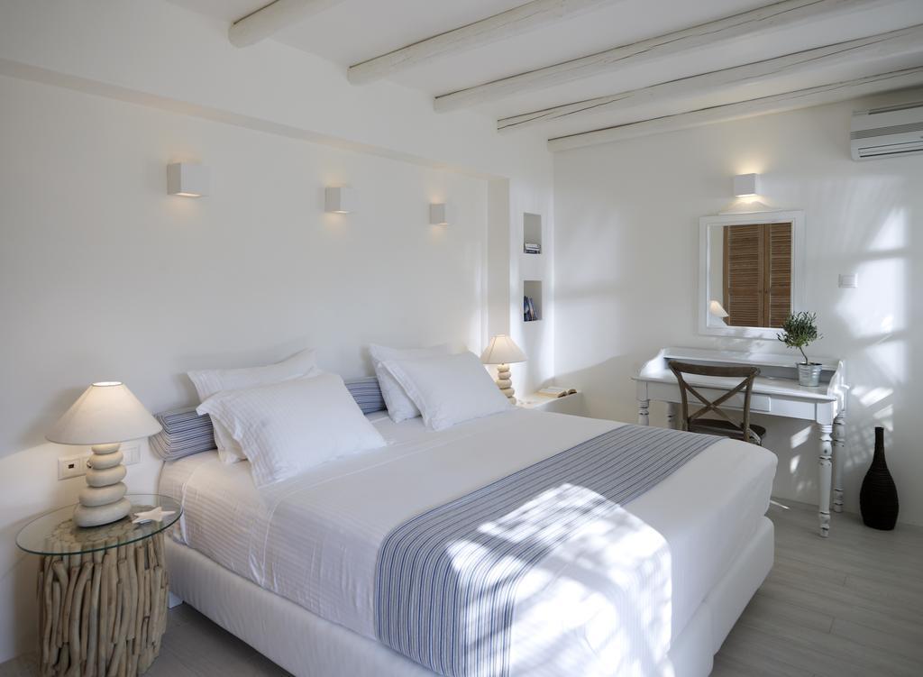 Villa Marandi Luxury Suites Stelida  Kamer foto